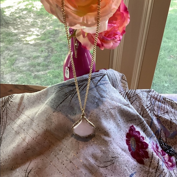 Rose Quartz Pendant Necklace - Picture 9 of 9